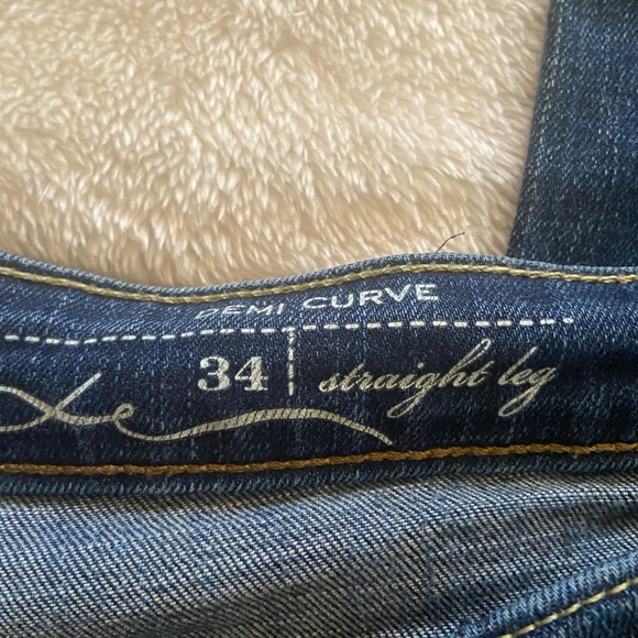 💙Levi’s Jeans - Picture 2 of 4